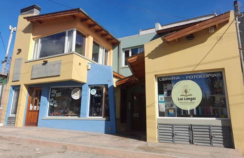 Macrozona Bahia Redonda y Primeros Faldeos Apartment | Family-Friendly Stay at EL Calafate Centro with Kitchen
