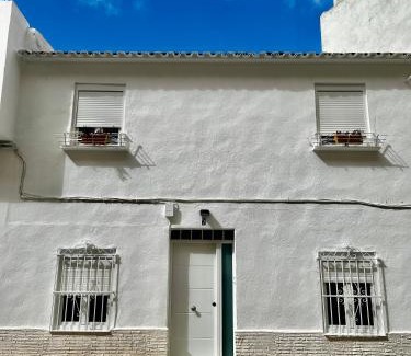 Torre del Campo House | Discover El Caminito: A Welcoming Retreat in Torredelcampo