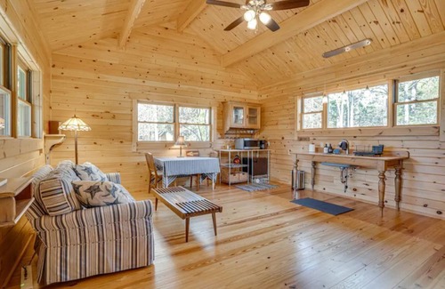 Ridge Cabin | Ocean View Retreat at El Camino - Guest Rated 10/10