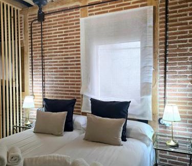 Centro Apartment | Discover El Capricho: Family-Friendly by Plaza Mayor