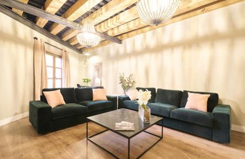 Centro Apartment | Discover El Capricho: Family-Friendly by Plaza Mayor