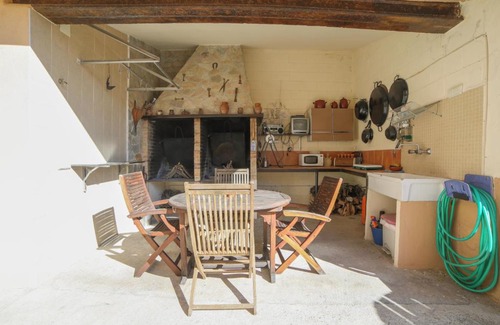 Horcajada de la Torre House | Pet-Friendly Retreat at El Capricho de Horcajada, 9.5/10