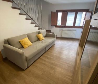Pola de Siero House | Discover El Capricho: Family-Friendly with 9.2/10 Rating