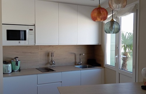 Gijon City Centre Apartment | El Capricho Suite La Terraza with Spa & Hot Tub Access