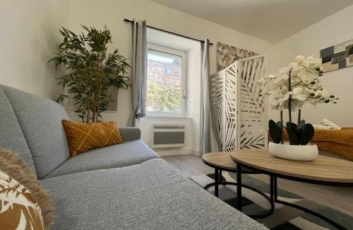 Tournon-sur-Rhone Apartment | Discover El Castillo - Tournon sur Rhône with 8/10 Score