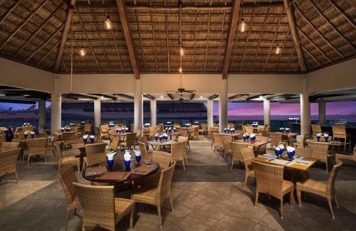 Cozumel Resort | Relax at El Cid La Ceiba Beach with Oceanfront Amenities