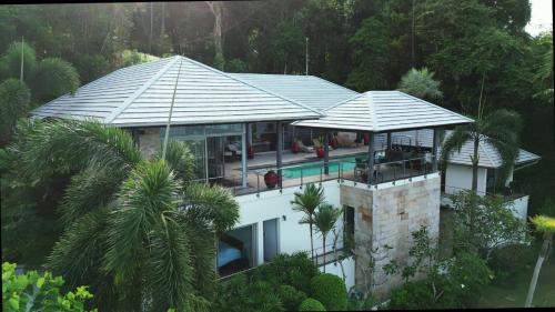 Na Thon Villa | Luxury El Cid Villa with Oceanfront Pool and Top Reviews
