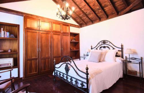 San Andres y Sauces Apartment | El Convento II: Tranquil Retreat with Ocean Views