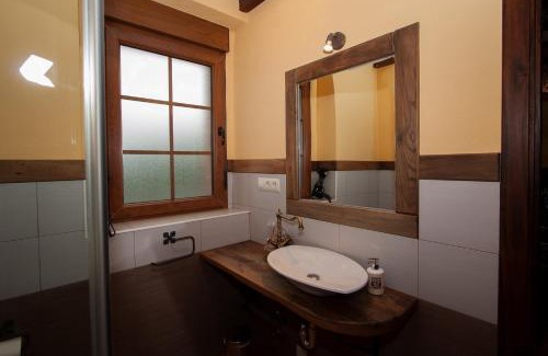 Lago House | Unforgettable Stay at El Conventu del Asturcon - 9.9/10