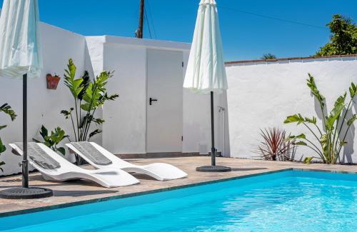 Conil de la Frontera House | Discover El Cortijo: Family-Friendly Retreat with Pool