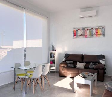 Zalamea la Real House | Discover El Coso Lodge: 4-Star Retreat with Pool Access