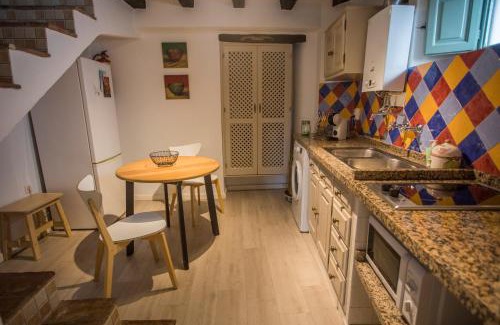 Jimena de la Frontera Apartment | Family-Friendly Retreat at EL CUARTO LA GITANA, Rated 9.3