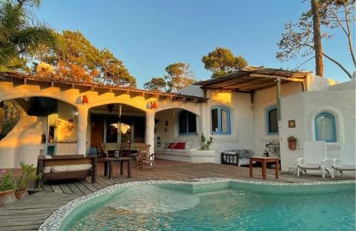 La Barra House | Oceanfront El Delfin: 4-Star Stay with Pool & Pet-Friendly
