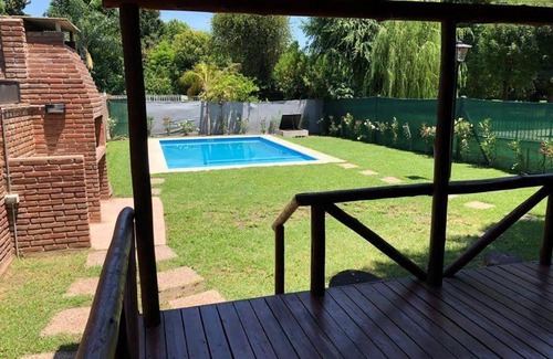 Roldan House | Pet-Friendly Retreat at El Descanso: Rated 10/10 for Families