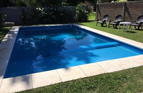 Roldan House | Pet-Friendly Retreat at El Descanso: Rated 10/10 for Families
