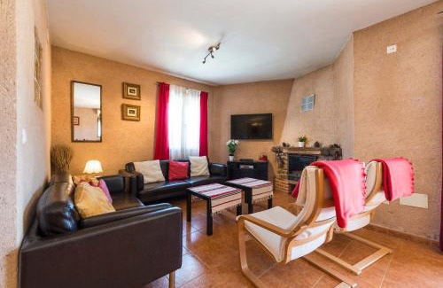 Tabladillo House | Experience El Descanso de los Lares: Oceanfront Bliss