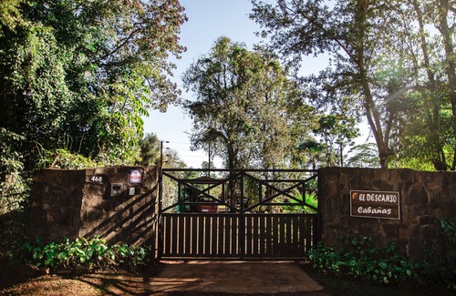Zona Granja Cabin | Discover El Descanso Iguazú: Top-Rated Amenities Await!