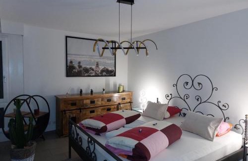 Unterstrass Apartment | Discover El Destino: Guest Rated 7.8/10 for Comfort