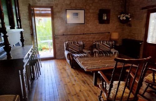 Murillo de Gallego Apartment | Family-Friendly Retreat at El Desván del Campanero