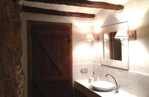 Mora de Rubielos House | Discover El Encanto de Mora: Pet-Friendly Getaway Awaits