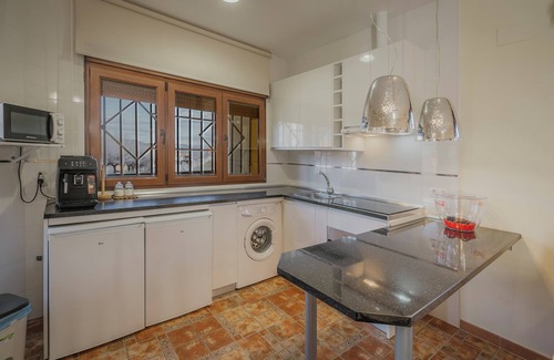 Villanueva de Avila House | El Encanto del Alberche 'Casa 1' with Mountain View, Shared Pool and Wi-Fi