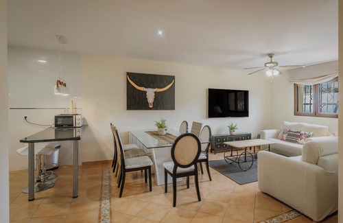 Villanueva de Avila House | El Encanto del Alberche 'Casa 3' with Mountain View, Shared Pool and Wi-Fi