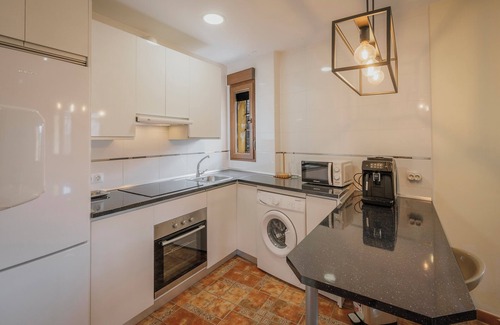 Villanueva de Avila House | El Encanto del Alberche, 'Casa 6' with Mountain View, Shared Pool and Wi-Fi