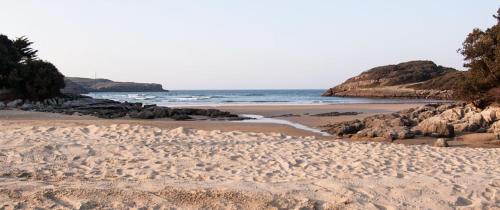 Isla Apartment | Explore El Encinar de Playa de la Arena: Oceanfront Retreat