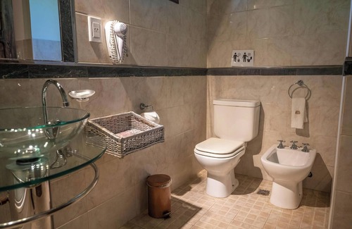 Chacras de Coria Hotel | Discover El Encuentro Posada Boutique: Eco-Friendly Retreat