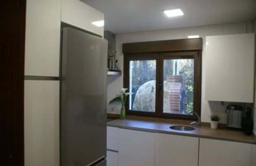 Soto de las Duenas Ski Chalet | Discover El Escondite Astur with Pool & Ocean Views