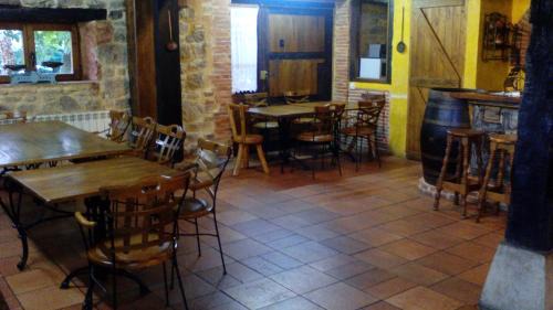Santa Maria de Cayon House | Stay at El Espesedo de Cabárceno: Pet-Friendly Retreat