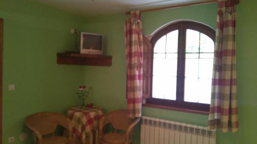 Santa Maria de Cayon House | Stay at El Espesedo de Cabárceno: Pet-Friendly Retreat