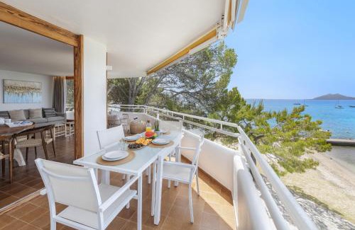 Puerto de Pollensa Apartment | Oceanfront Oasis: El Faro - 4-Star Guest Rated 10/10