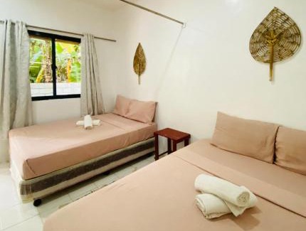 Sandugan House | El Flamenco Guesthouse