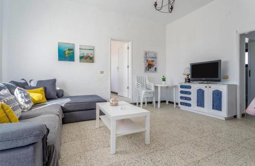 Caleta de Sebo House | Unforgettable Views at El Graciosero - Rated 9.7/10!