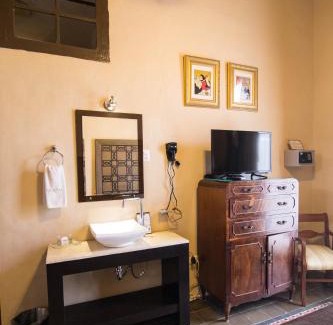 Centro Hotel | Welcoming El Gran Hotel: Family-Friendly & Accessible Stay