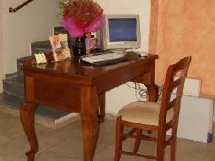 Old Town Hotel | El Greco Hotel: Guest Rated 9/10 with Hot Tub & Breakfast