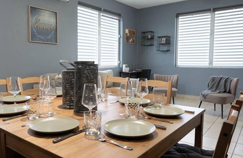 Maleza Baja House | Family-Friendly El Guaraguao House Near Aguadilla Airport