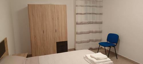 Huescar Apartment | Top-Rated Two-Bedroom Apartment in Huéscar for Families