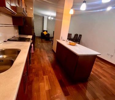 Cochabamba Apartment | El Hogar - Sucursal América - Edificio Ferrara 1228 con Garaje cubierta