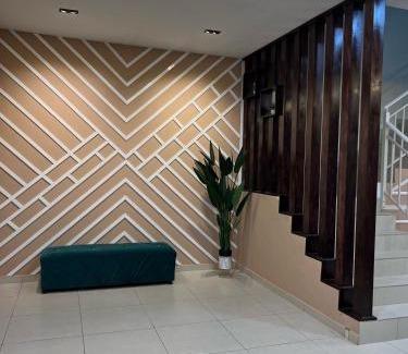 Malacca City House | Ocean View Retreat at EL Homestay Melaka - Rated 9/10