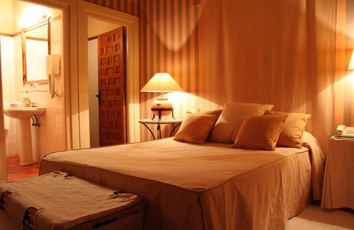 Pedraza Hotel | Discover El Hotel De La Villa: Family-Friendly Retreat