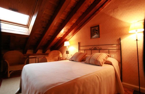 Pedraza Hotel | Discover El Hotel De La Villa: Family-Friendly Retreat