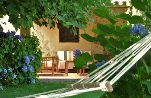 Candeleda House | Discover El Huerto de Candeleda: Pet-Friendly Retreat