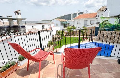 Castillo de Locubin House | Escape to El Jardín de Castillo - Relaxing Oceanfront Oasis