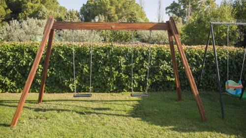 El Viso de San Juan House | Family-Friendly El Jardín de los Niños with Pool & Pets Welcome