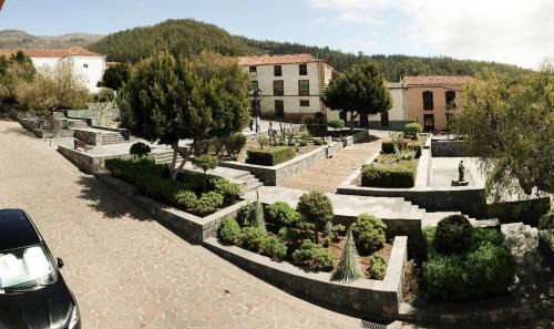Vilaflor Apartment | Kid-Friendly Retreat at El Jardín de las Retamas