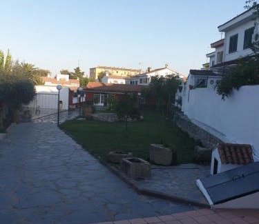 Trujillo House | Discover El Jardín del 22: Oceanfront Bliss & Top Ratings