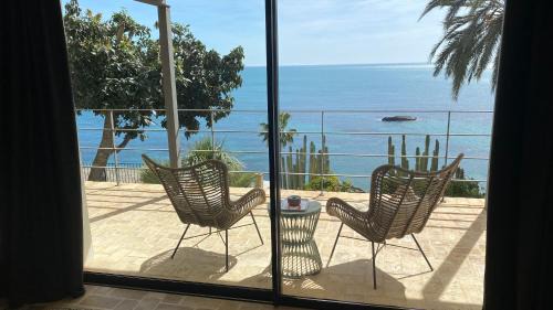 Altea la Vella Bed & Breakfast | Elegant El Jardin Botánico Villa LUZ with Oceanfront Views