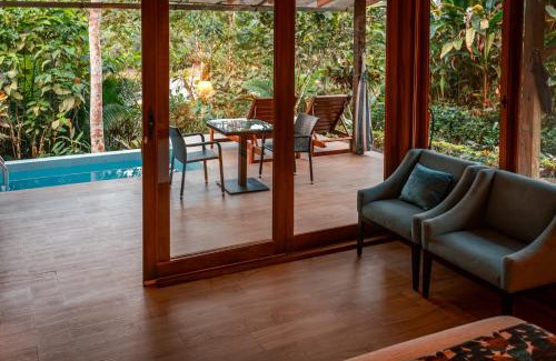 Misahualli Cabin | Escape to El Jardin Lodge & Spa: Top-Rated Oceanfront Retreat